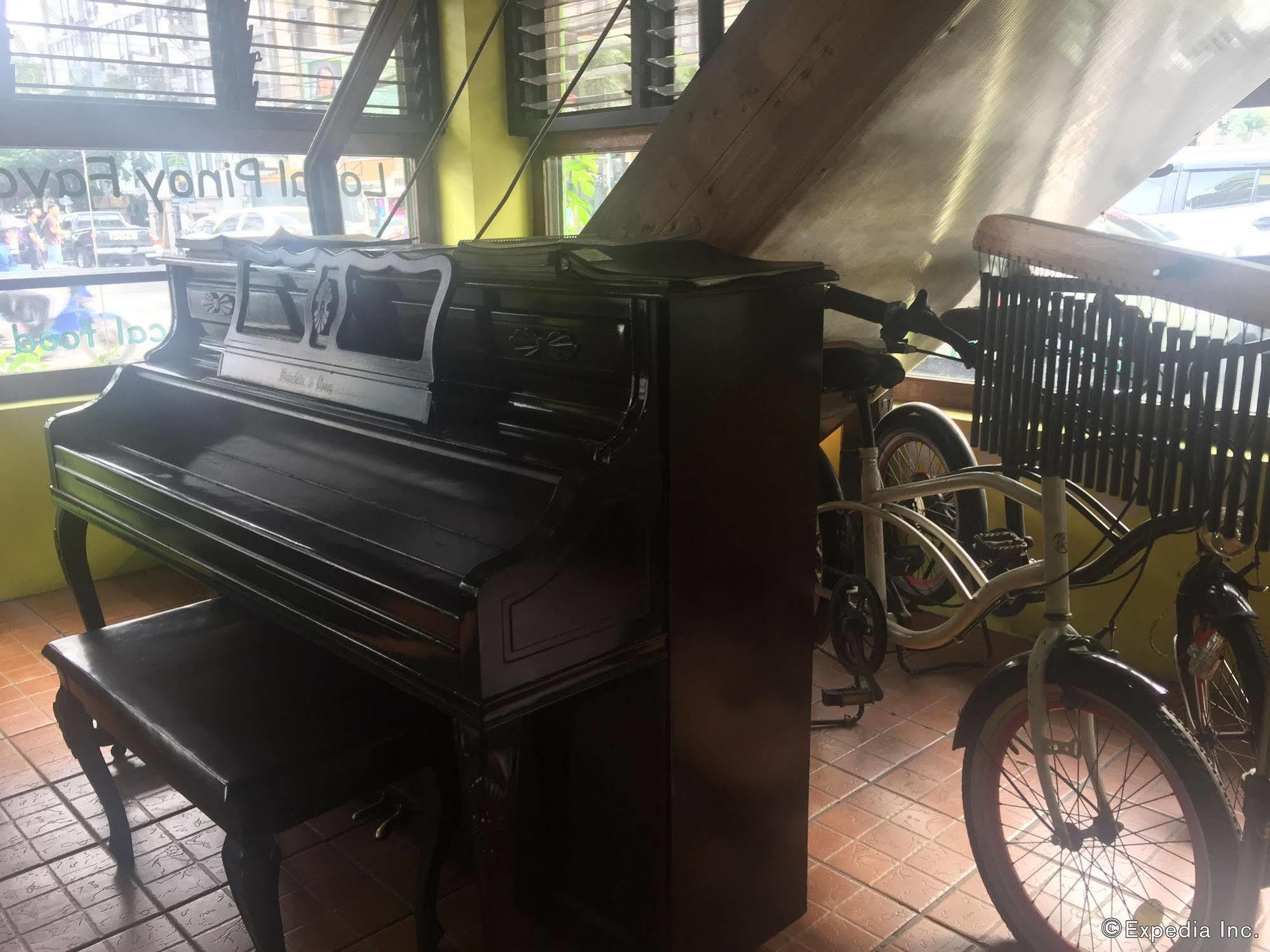Cebu Elicon House Hotel Bagian luar foto
